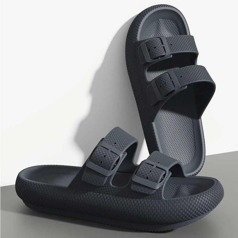 2025 Neue Herren-Outdoor-Mode-Sandalen mit dicker Sohle – Rutschfeste Dusch- und Badeschlappen, leichte, bequeme Hausschuhe