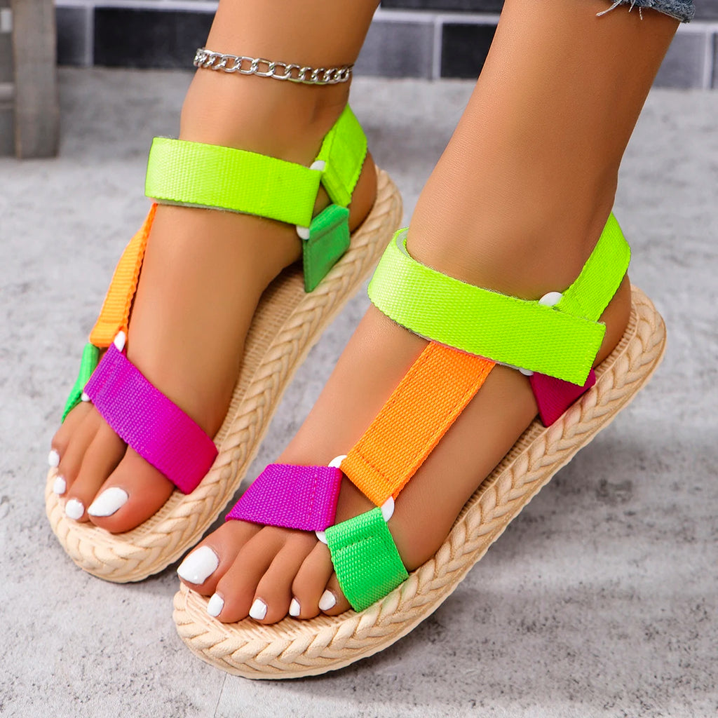 Damenmodetrend School Beach rutschfeste, flache Sandalen mit weicher Sohle und Klettverschluss