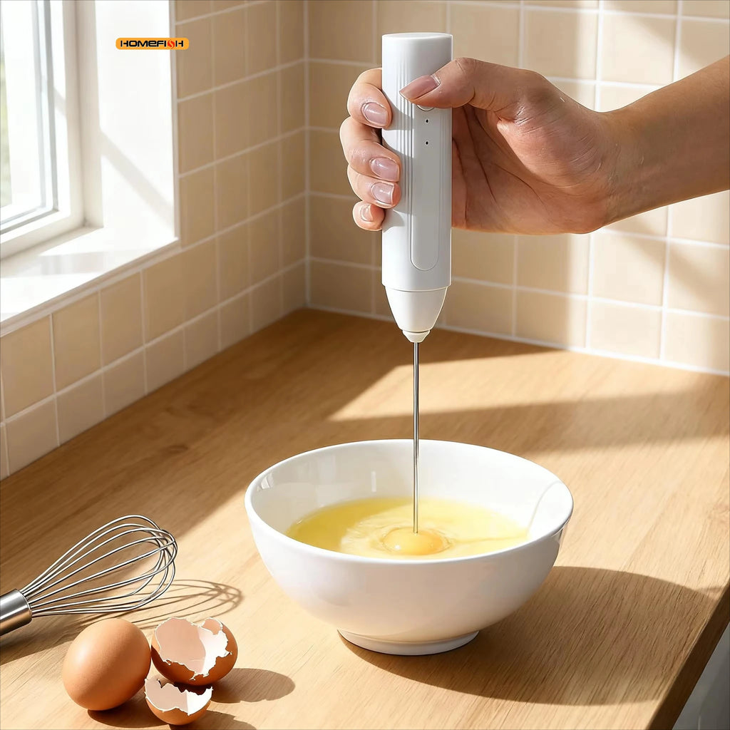 Kabelloser elektrischer Milchaufschäumer, wiederaufladbarer Milch- und Kaffeemixer, 3-stufiger Eierschläger für die Zubereitung von heißem Schokoladen-Latte-Schaum.