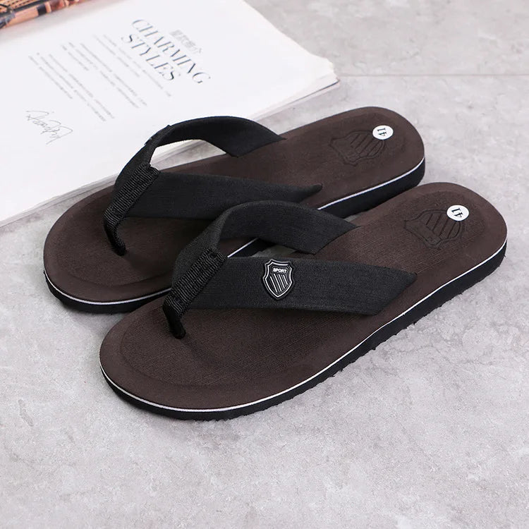 2023neue Männer Hausschuhe Eva weiche Seiten Schuhe Garten Sandstrand Schuhe Keile süße Sandalen Anti-Rutsch-Plattform Flip Flops für Stenio