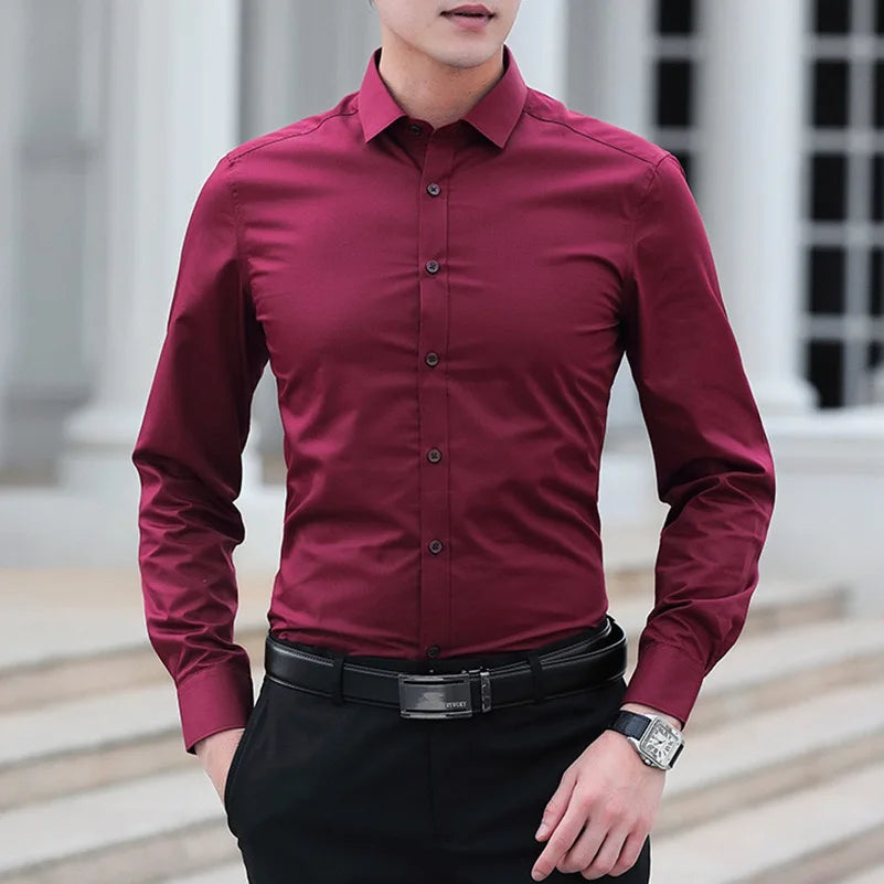 Einfarbiges Business-Casual-Formelles Hemd für Herren. Modisches, klassisches, schlankes, einfarbiges Langarmhemd, kein Bügeln, soziale Qualität
