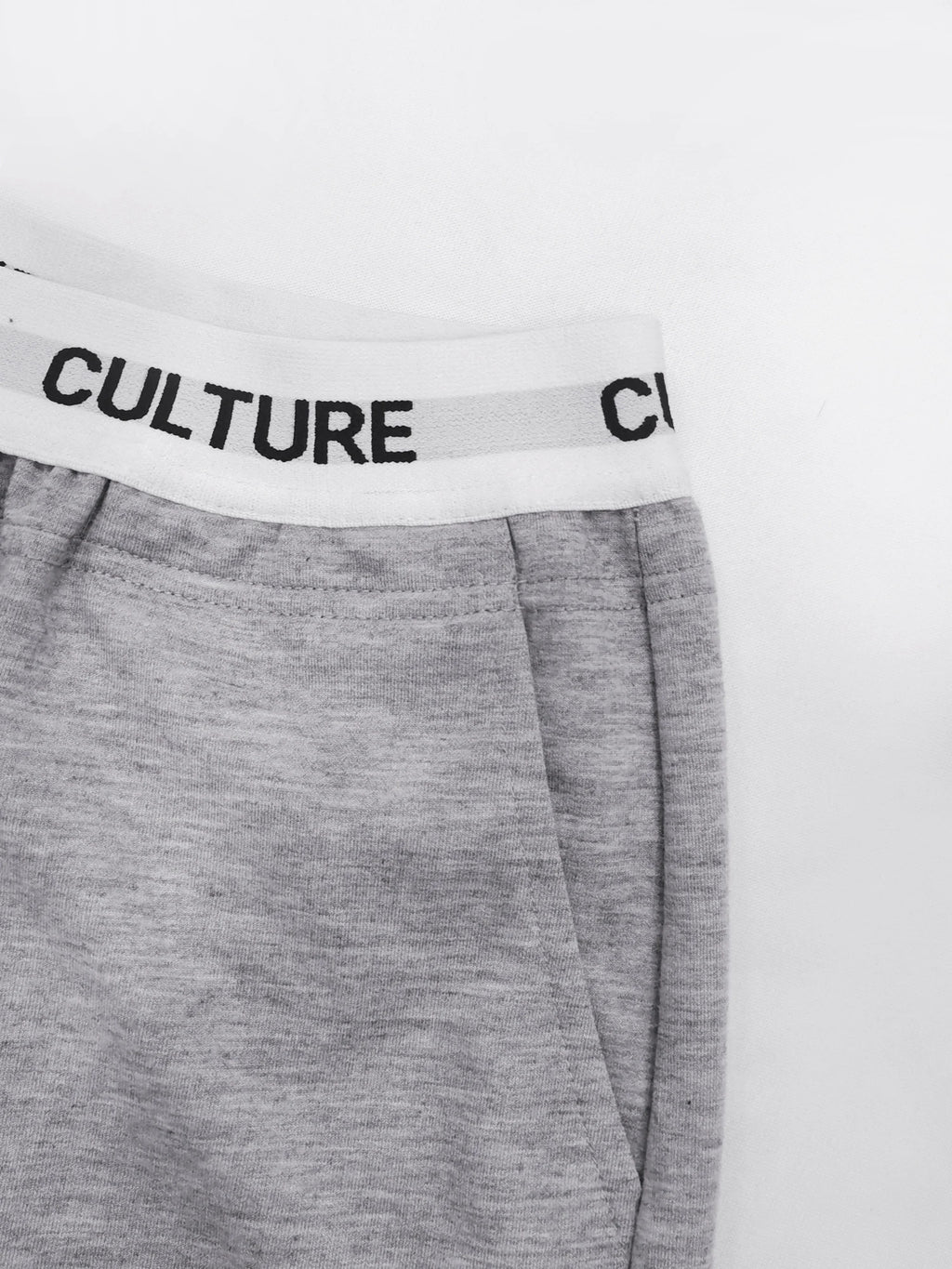 Damen-Jogginghose mit weitem Bein, 4 Farben, elastische Taille, „KULTUR“-Bund, bequeme Freizeithose