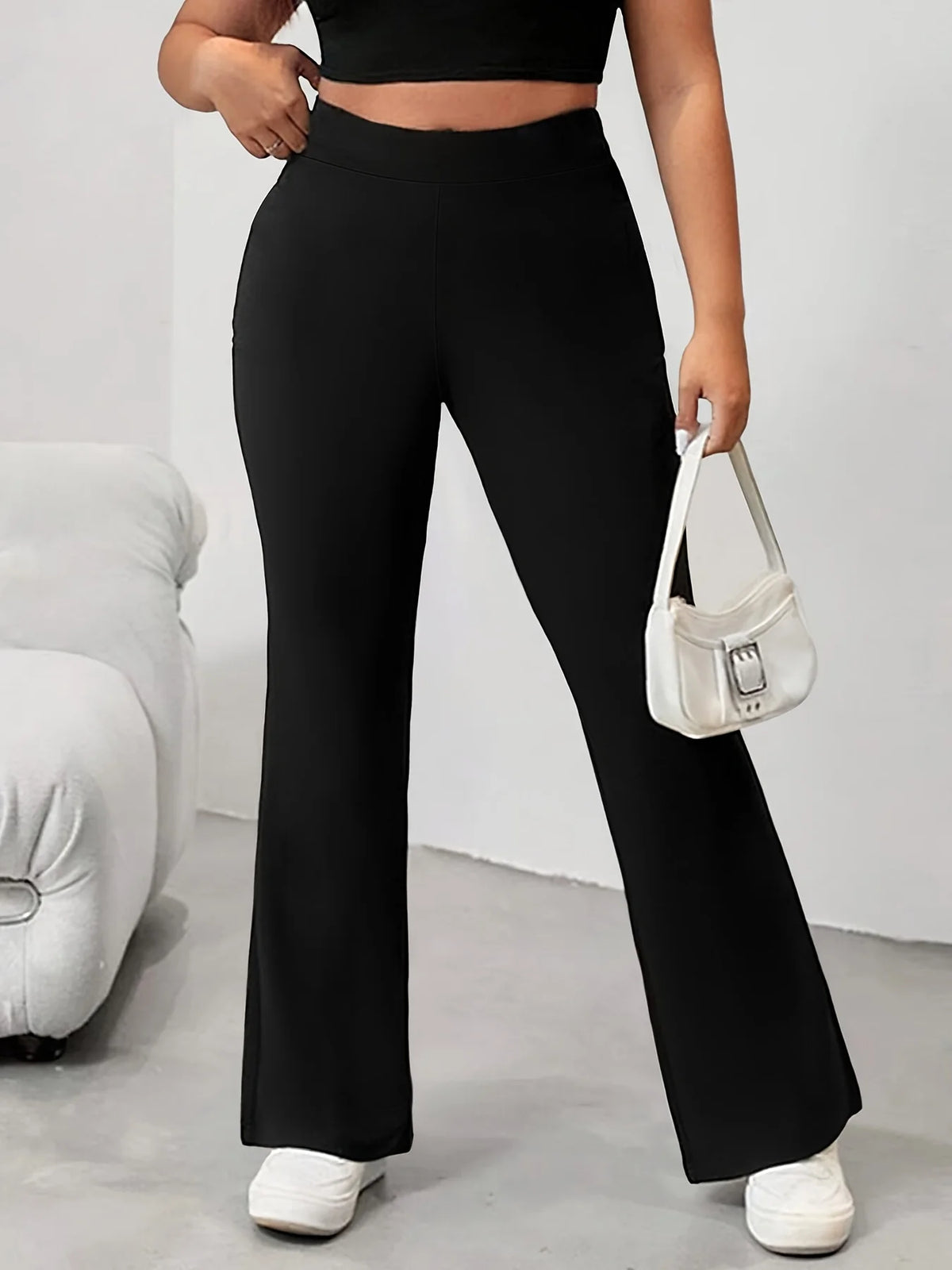 2024 Sommer neue Damen Plus-Size-Britisch Street Style Fashion Style Plissee Design ausgestellte Hose