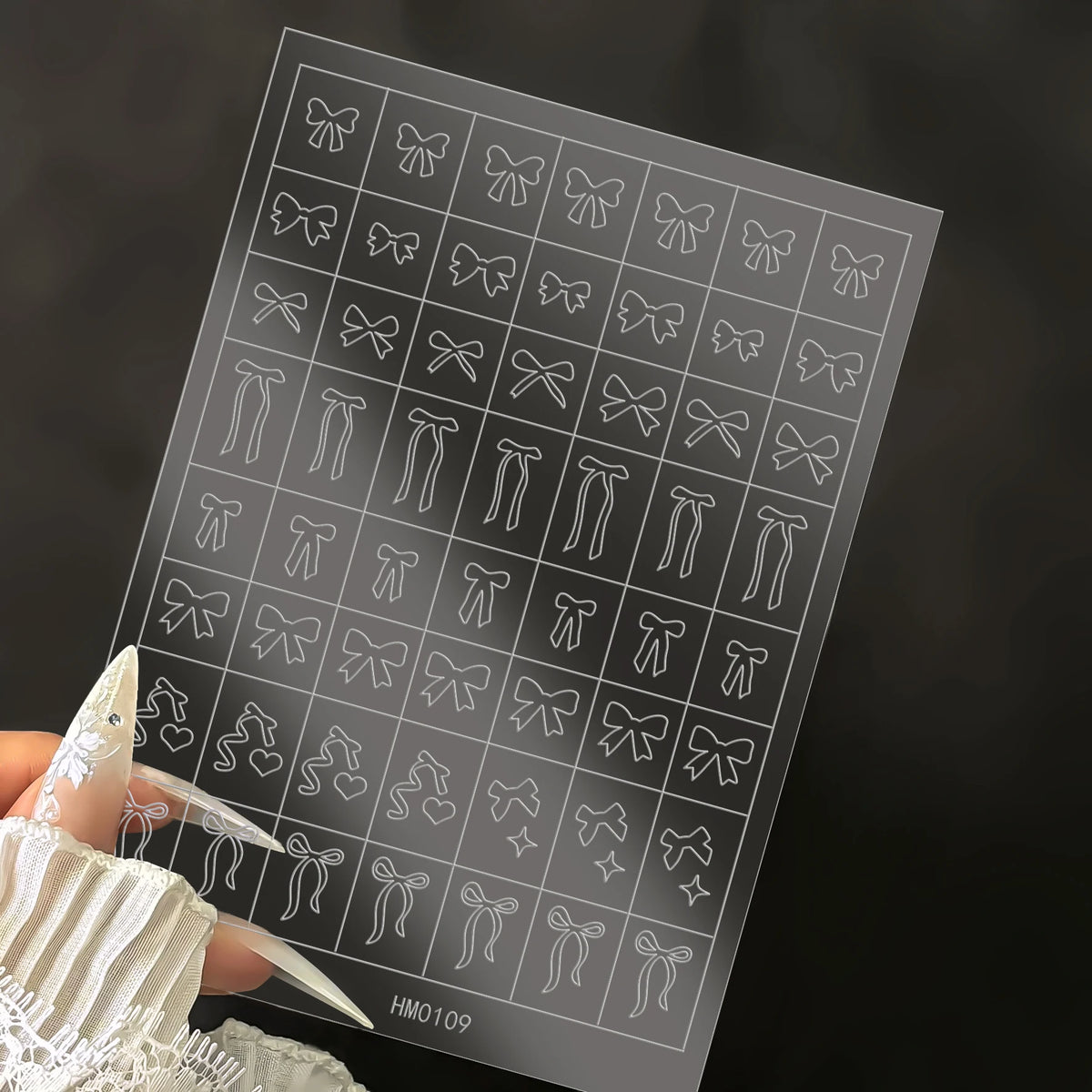 1 Stück französische hohle Nagelaufkleber, Kawaii-Design mit fünfzackigen Sternen, Liebesherzen und Sternen-Spikes, transparente, sprühlackierte Nagelaufkleber