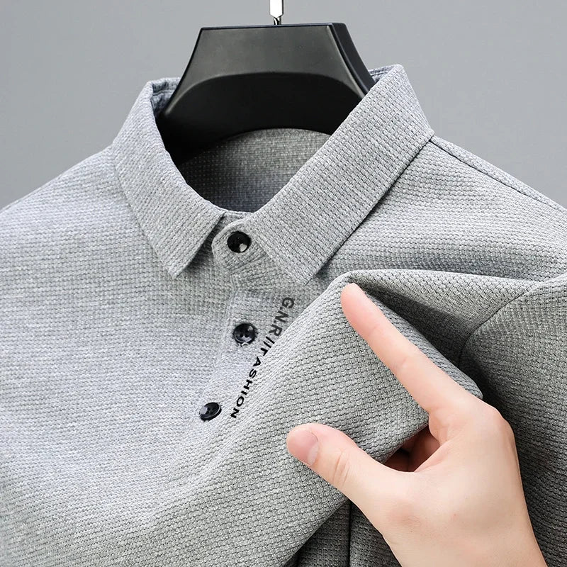 Herren-POLO-Shirt mit Waffelmuster und langen Ärmeln und lässigem Revers-Oberteil mit Buchstabendruck
