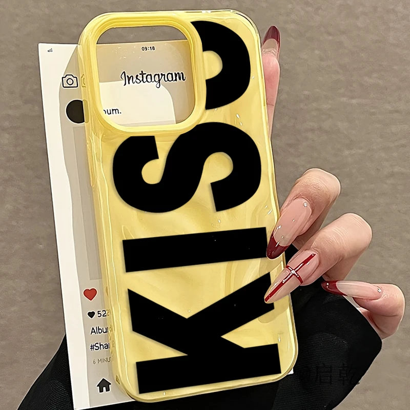 Personalisierte Handyhülle mit englischen Buchstaben und Kuss-Motiv für iPhone 17 16 15 Pro 14 11 12 13 Pro Max Air 16 Plus – Weiche TPU-Schutzhülle