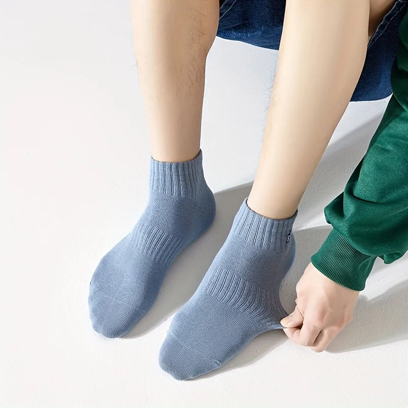 5 Paar Herren-Socken mit schlichtem, modischem Muster, geruchshemmend und schweißabsorbierend, niedrig geschnitten, bequeme, atmungsaktive Freizeitsocken für alle Jahreszeiten