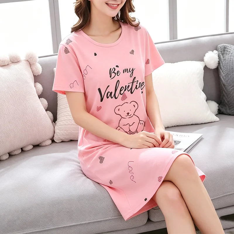 Damen Übergrößen-Pyjama Kurzärmeliges Nachthemd Cartoon-Bär Langer Studenten-Bademantel Hasen-Maxirock Loungewear Mädchenkleid