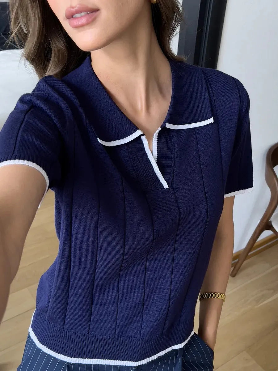 Braunes Kontrast-Poloshirt mit Weißer Einfassung für Damen Kurzarm V-Ausschnitt Slim Fit Lässige Strickware