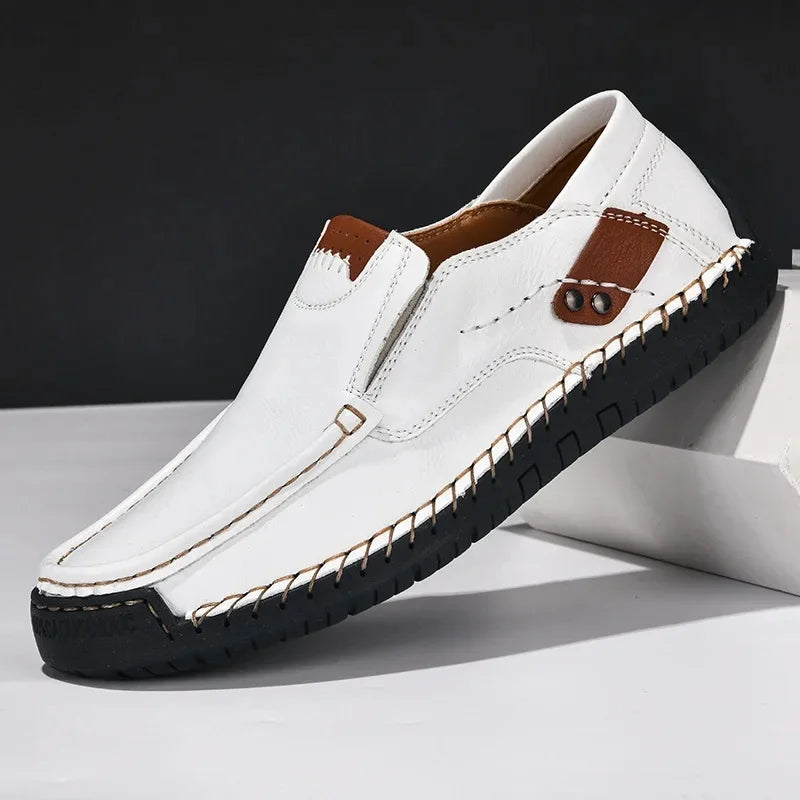 Business Casual Handgenähte Herren-Slipper in Übergrößen Frühling Herbst Neuer Stil Cross-Border Bean Bean Schuhe mit Gummisohle