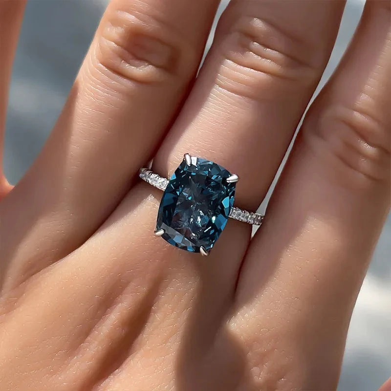 Huitan geometrische dunkelblaue cz Ringe für Frauen einfaches Design Luxus Hochzeits feier Braut Accessoires Jubiläums geschenk neuen Schmuck