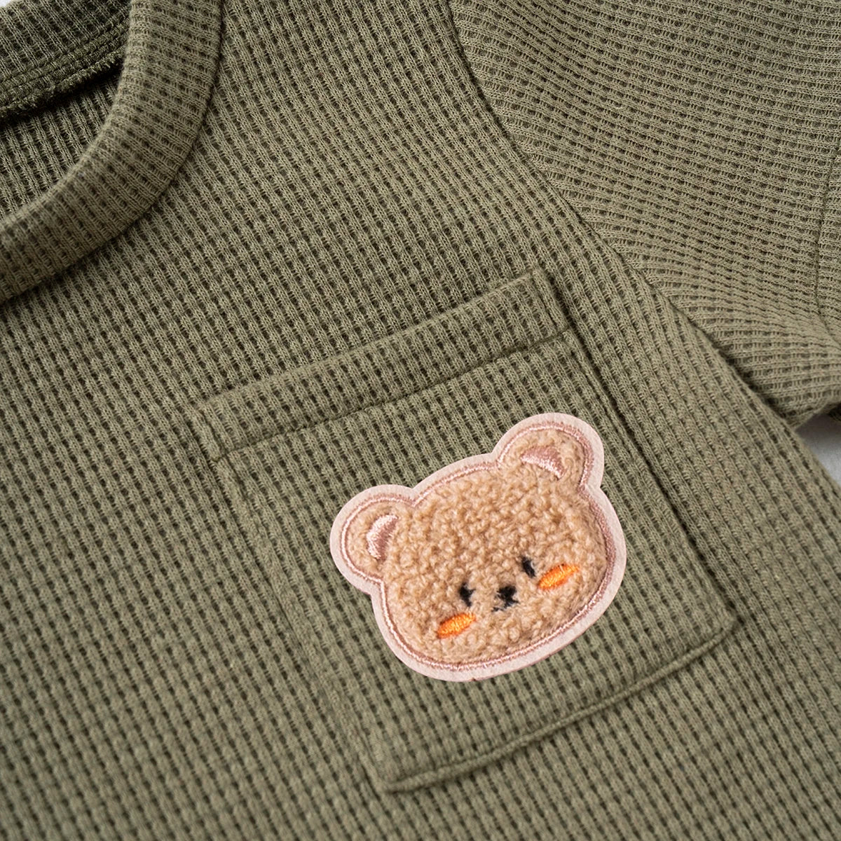 Kinder Anzug Sommer Jungen Mädchen feste Farbe Anzug 0-6y niedlichen Bären Kurzarm + atmungsaktive Shorts 2 stücke bequem und haut freundlich