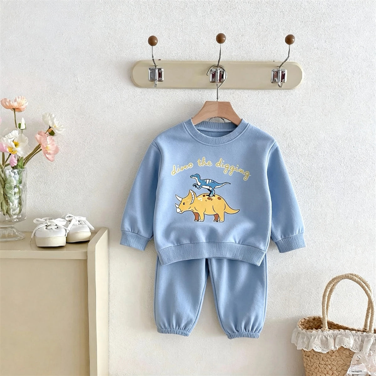 Dinosaurier-bedrucktes Baby-Sweatshirt-Set mit langen Ärmeln für Mädchen, Frühlings- und Herbstkleidung, Cartoon-Mode, zweiteilige Outfits für Kinder, Kinderset