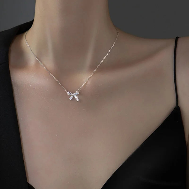 Aihua Mode Minimalistische Runde Opal Anhänger Halskette für Frauen Geometrische Schlüsselbein Ästhetische Kette Sommer Schmuck Zubehör