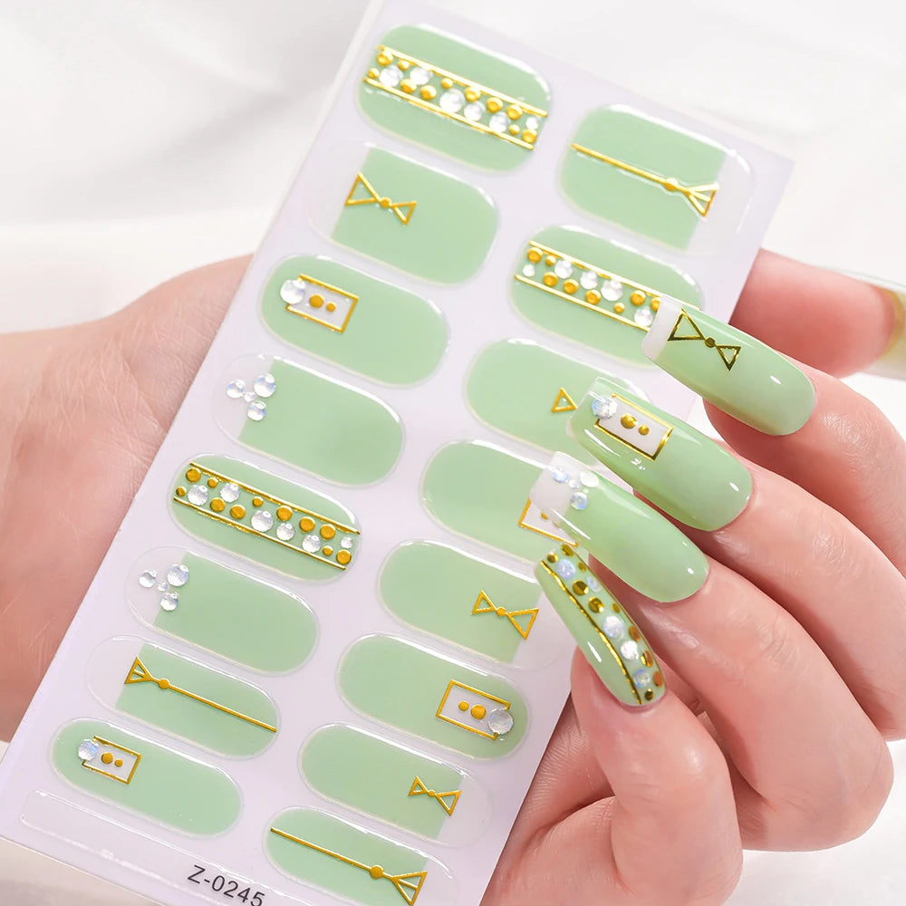 16 Tipps 3D Bunte Eis-Transparente Nagelfolie Volle Abdeckung Bronzing Französisch Nagellack Aufkleber Selbstklebende Langlebige Nagel Dezember