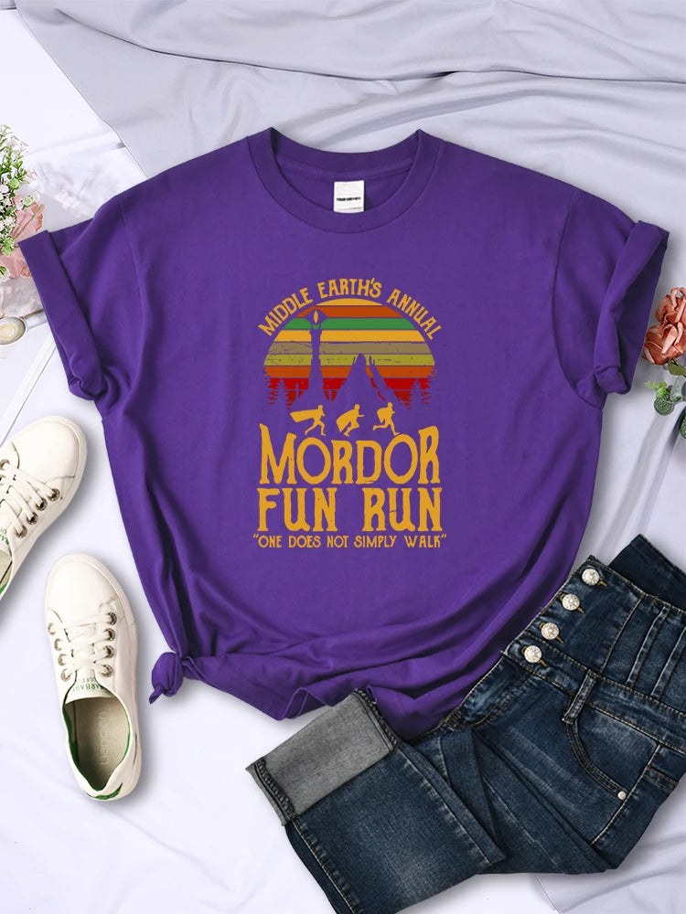 Mittlere Erde jährliche Mordor Fun Run T-Shirts Frauen Vintage lässig All-Mathe Tops atmungsaktive Mode Kurzarm Damen bekleidung