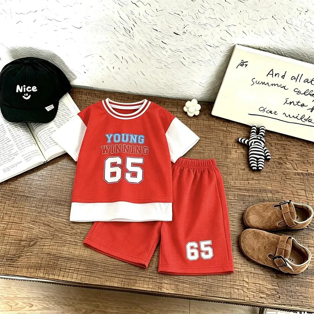 Mode-Trainingsanzüge für Jungen, lässig, lockeres T-Shirt + Shorts, 2-teiliges Set, Kinder-T-Shirts mit Rundhalsausschnitt, vielseitige Shorts, dünne Sommerkleidung