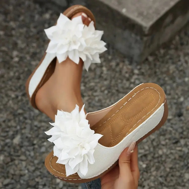 2026 Sommer Damen Grüne Blumen-Keilsandalen mit offener Zehenpartie, bequeme, atmungsaktive Freizeitschuhe für draußen, rutschfeste Sohle