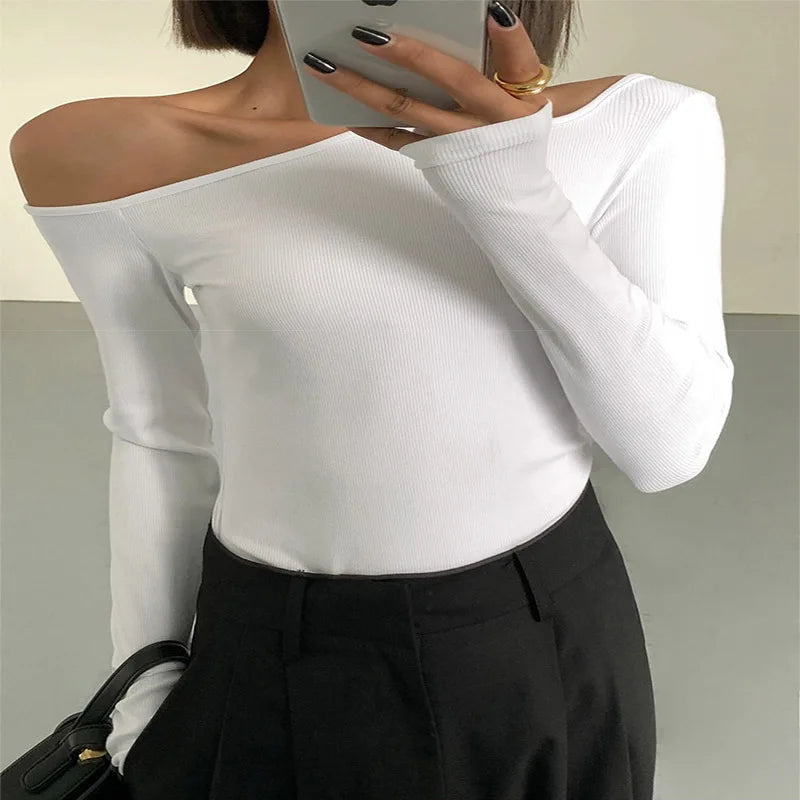 Mode Skew Kragen Off-schulter Lange-ärmeln T-shirts Frauen Frühjahr Neue Solide Slim Fit Crop Top Sexy Aushöhlen tees Shirts