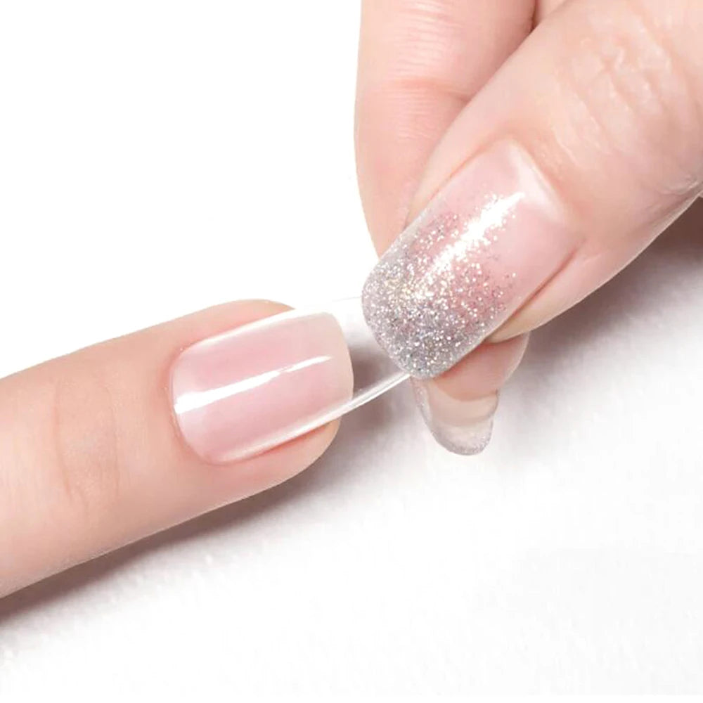 7ml Schnelltrocknender Nagelkleber für künstliche Nagelspitzen, kein UV-Licht erforderlich, Acrylnägel, Press-On-Nägel, Nagelkunstkleber, Salonbedarf