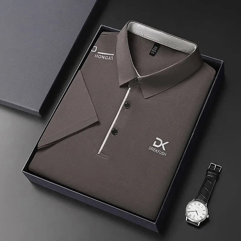 Neues Herren-Business-Casual-Kurzarmhemd mit Abzeichen, einfarbiges Poloshirt, modisches, atmungsaktives, bequemes, vielseitiges Oberteil
